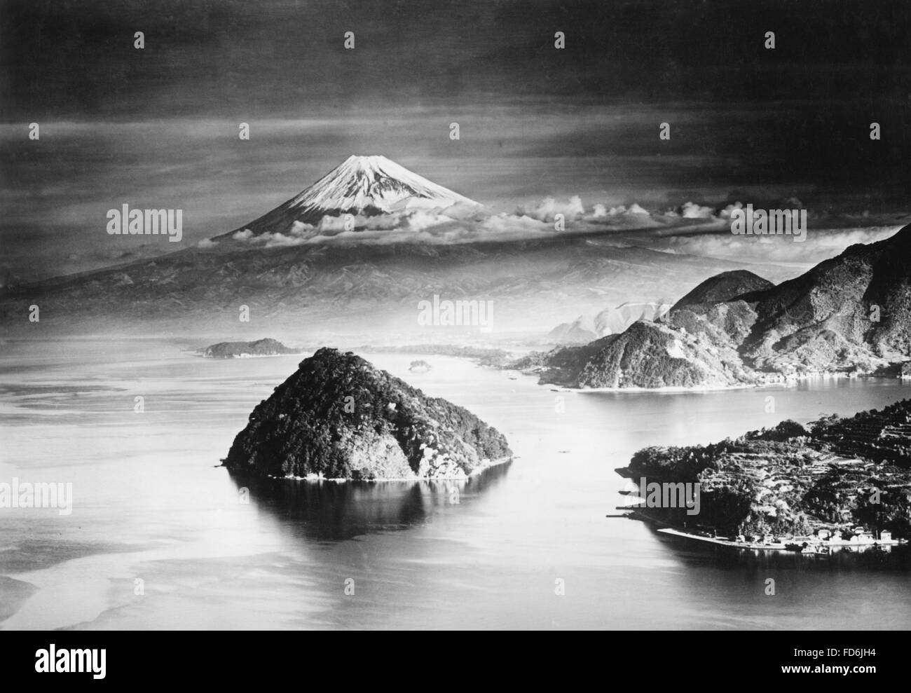 Mount Fuji in Japan, ca. 1930 Stockfotografie Alamy