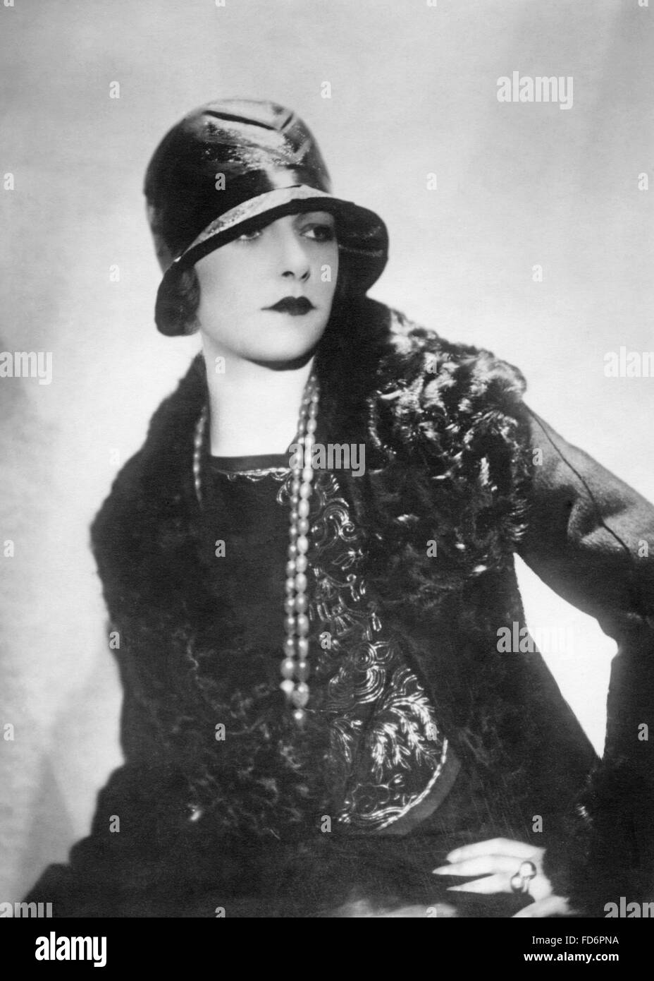 Hut-Mode für Frauen, 1930er Jahre Stockfotografie - Alamy