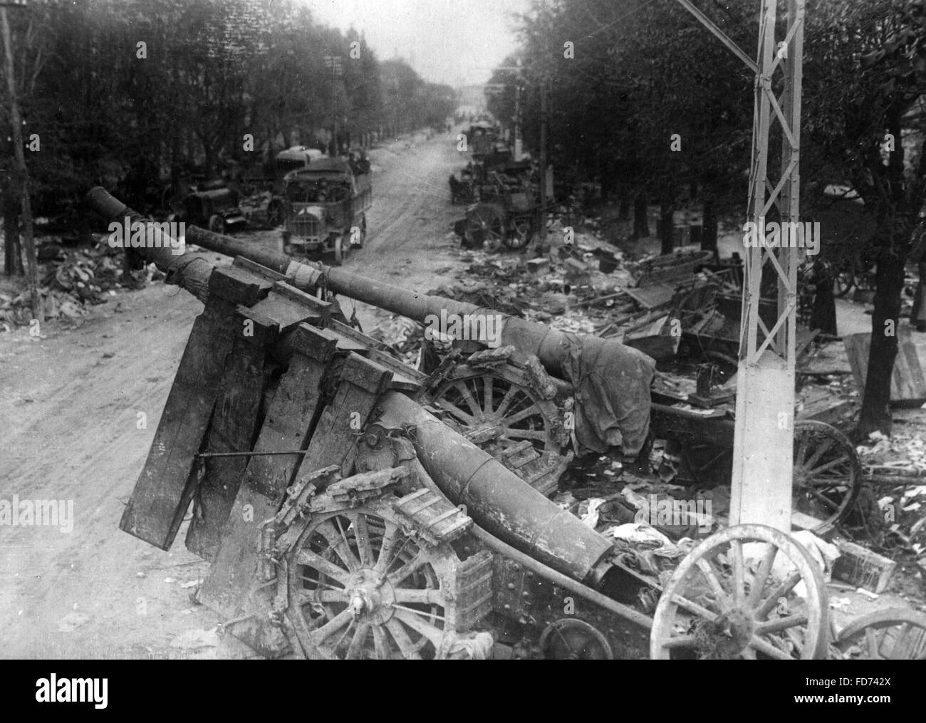 Verlassene schwere Ausrüstung der italienischen Armee, 1917 Stockfoto