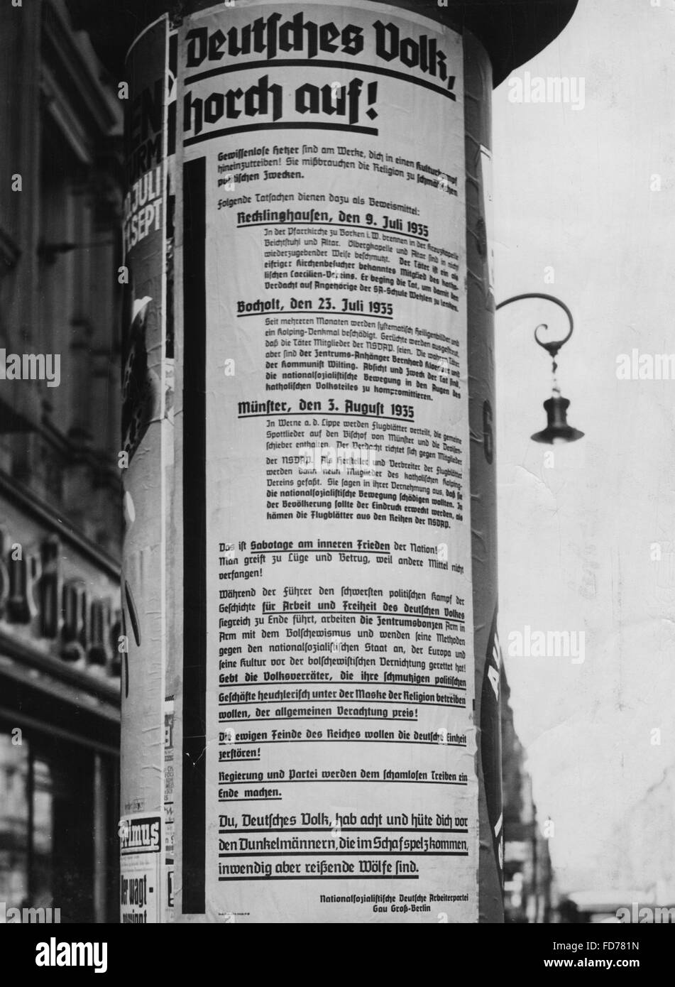 Nazi-Propaganda-Plakat gegen Widerstandskämpfer in Berlin, 1935 Stockfoto