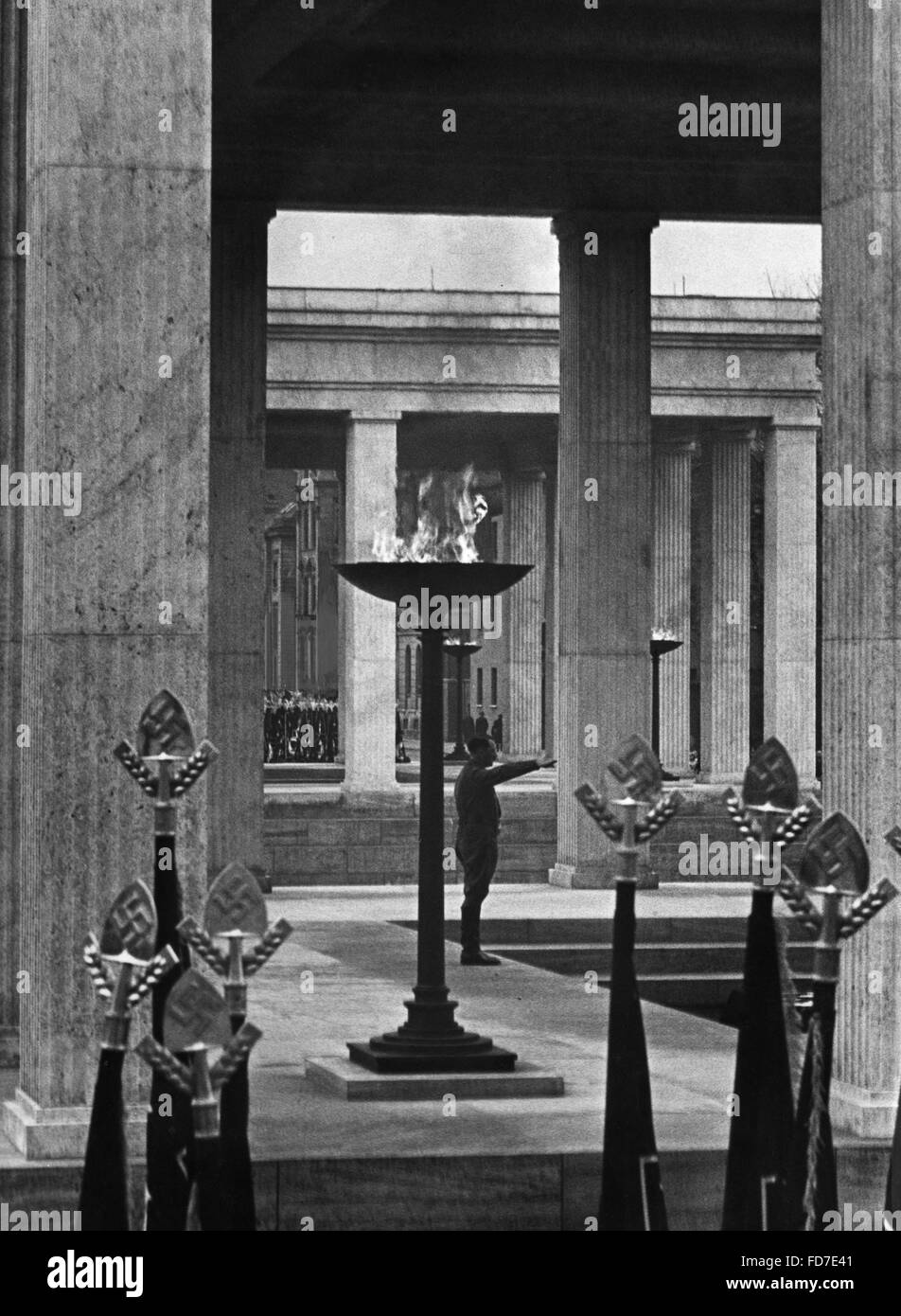Hitler in die Ehrentempel (Tempel der Ehre) in München, 1923 Stockfoto