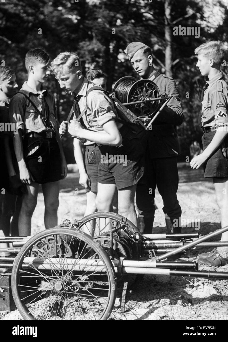 Nachrichten HJ-Mitglieder während einer Übung, 1939 Stockfoto