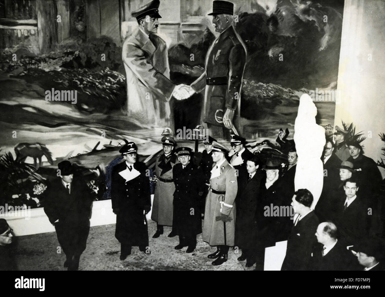 Eröffnung einer antikommunistischen Ausstellung in Paris, 1942 Stockfoto