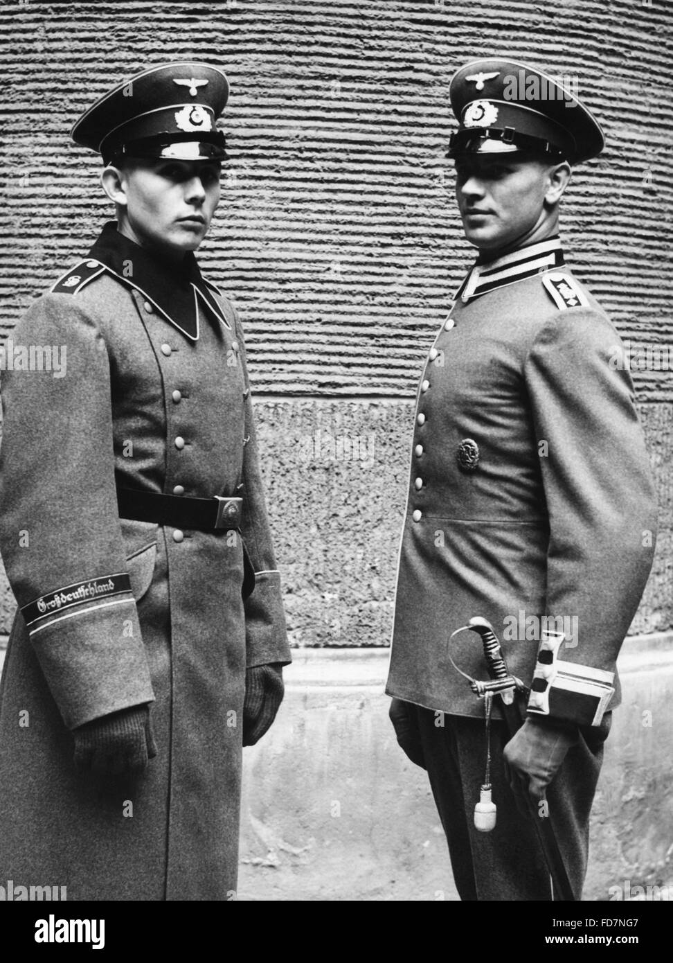 Die neue Uniform des Infanterie-Regiments "Grossdeutschland", 1939 Stockfoto