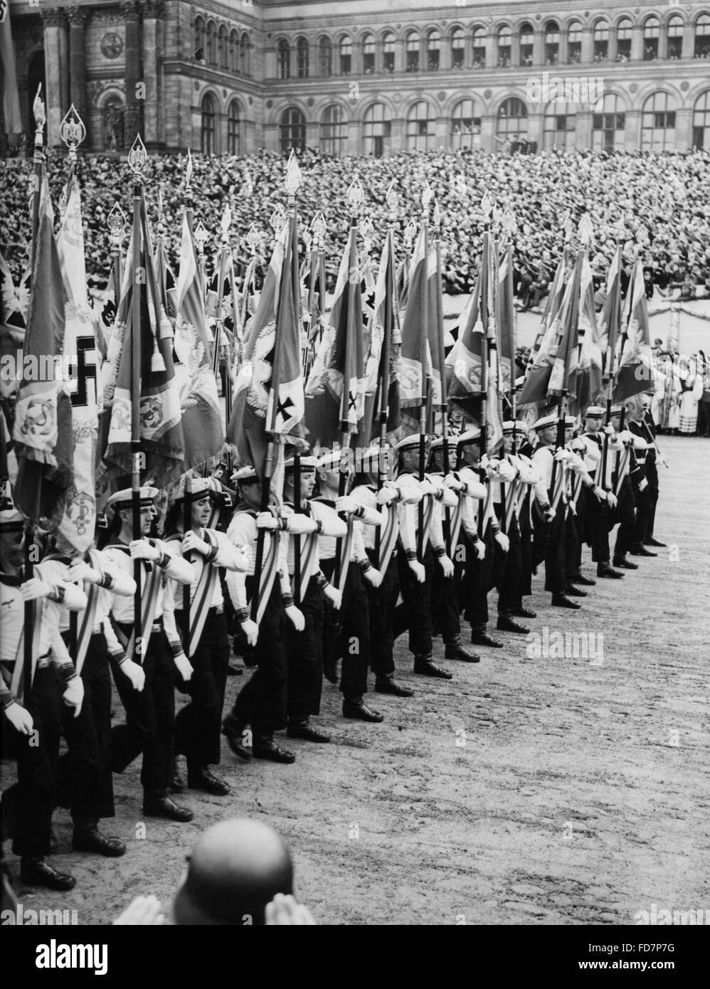 Militärparade der Wehrmacht anlässlich Hitlers Geburtstag in Berlin, 1939 Stockfoto