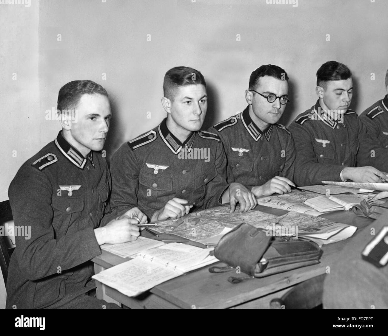 Offizier-Kandidaten bei einem Kurs in der Infanterie-Schule Döberitz, 1939 Stockfoto