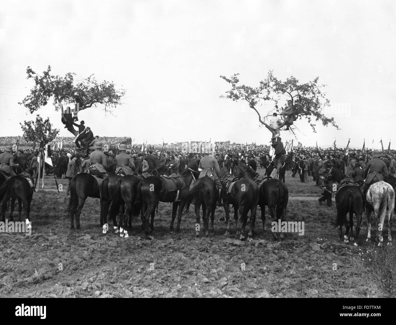 Parade der Reichswehr in Roemhild in Thüringen, um 1930 Stockfoto