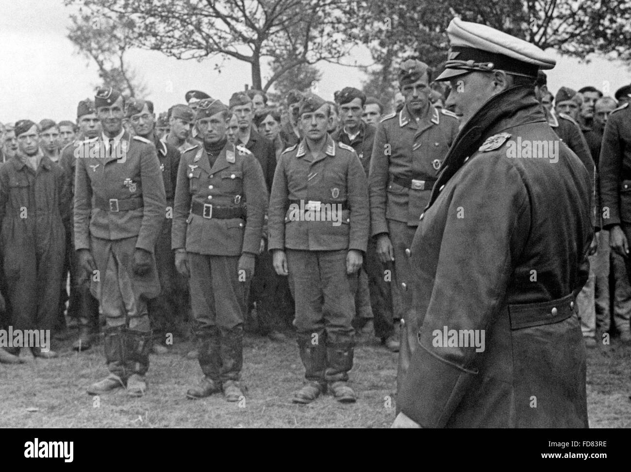 Hermann Göring mit Offizieren der Luftwaffe 1940 Stockfoto