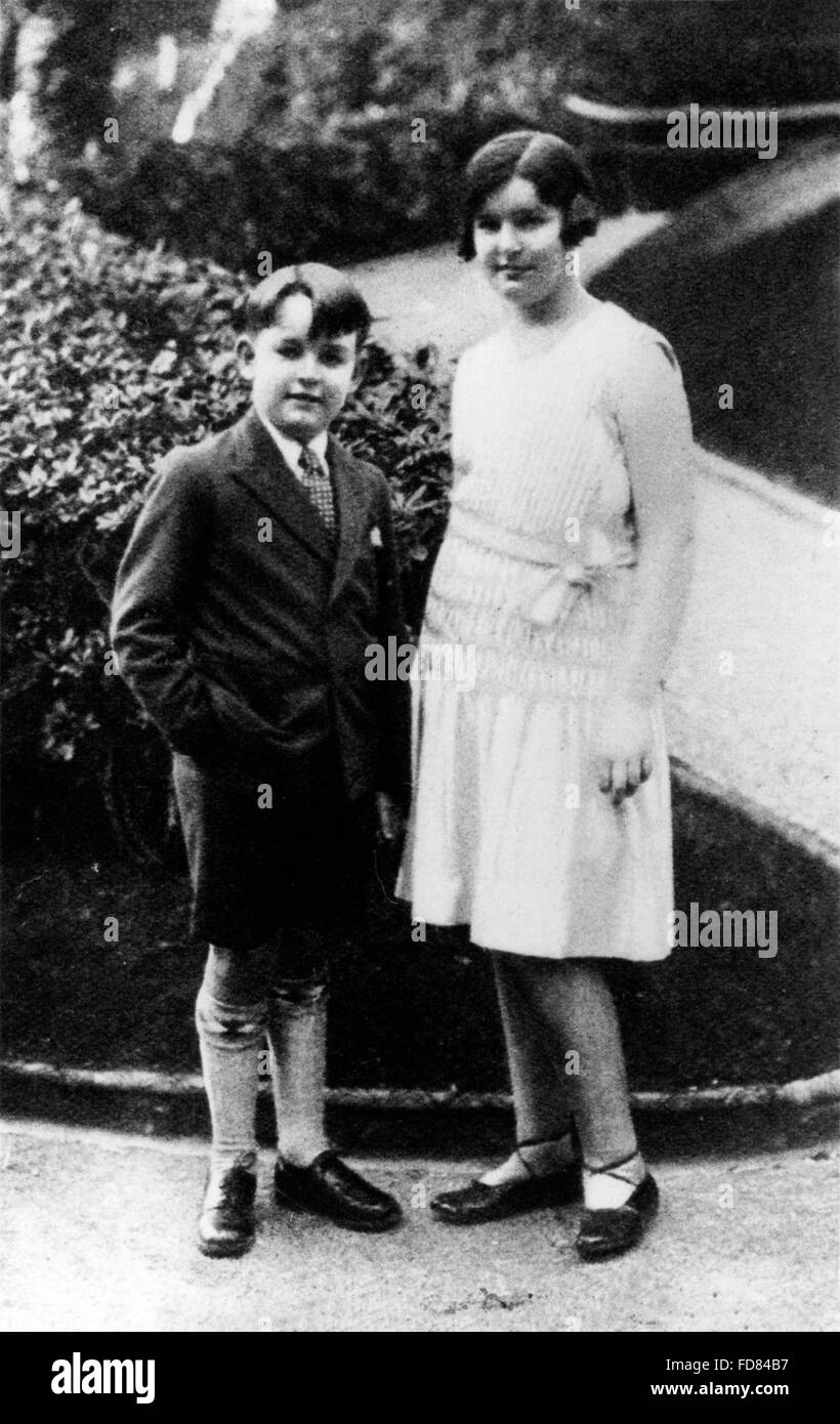 Rainier III von Monaco mit seiner Schwester, 1932 Stockfoto