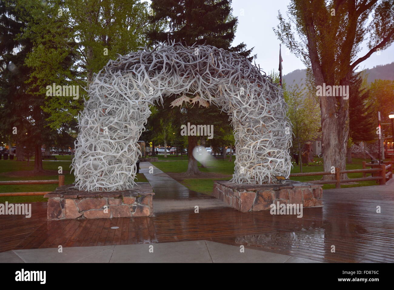 Blick auf das beliebte Geweih schmerzt auf dem Stadtplatz in Jackson Hole, Wyoming Stockfoto