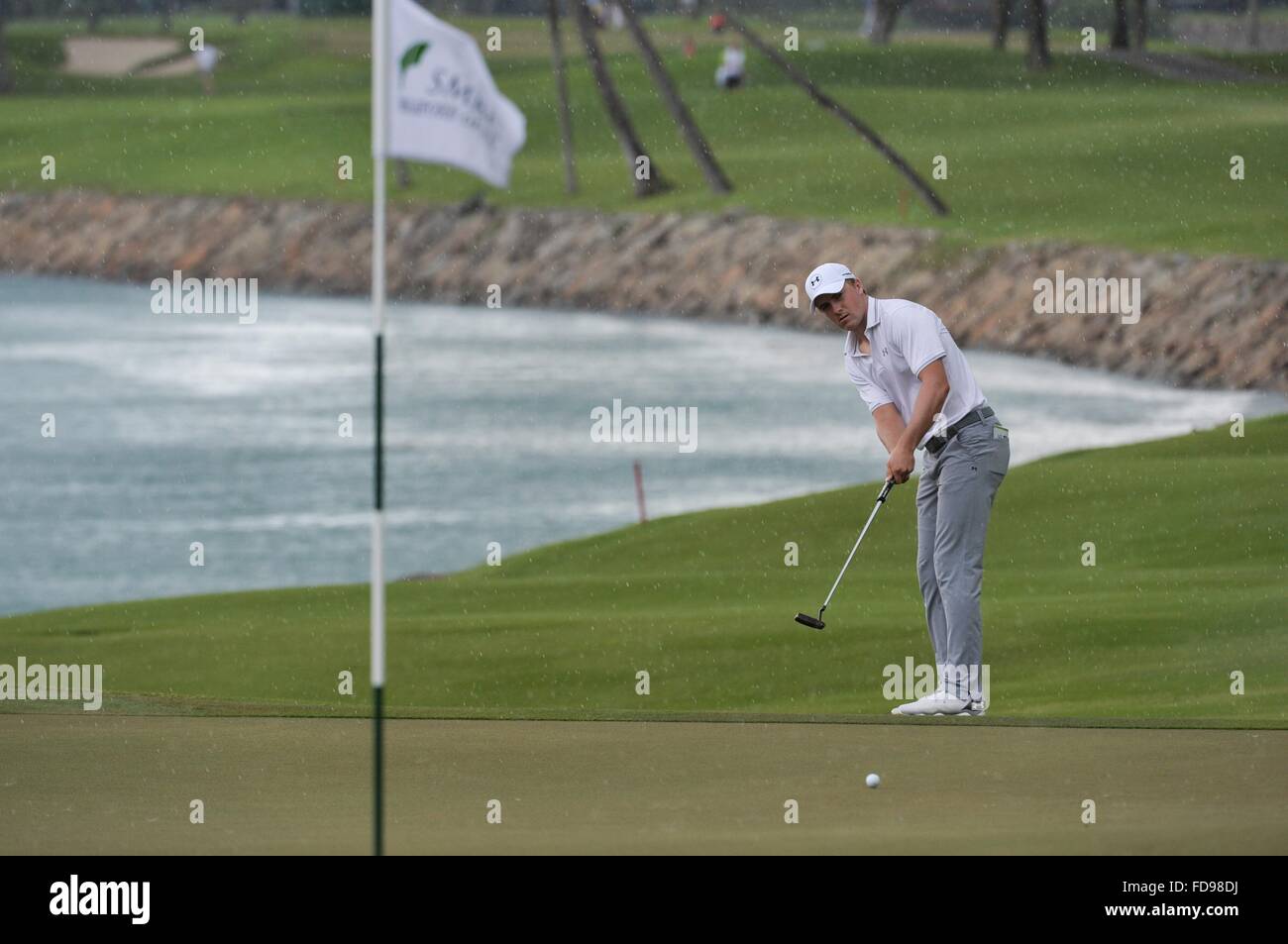 Singapur, Singapur. 29. Januar 2016. Jordan Spieth der Vereinigten Staaten tritt während der SMBC Singapur Open in Sentosa Golfclub Serapong Kurs, Singapur, 29. Januar 2016 statt. Bildnachweis: Dann Chih Wey/Xinhua/Alamy Live News Stockfoto