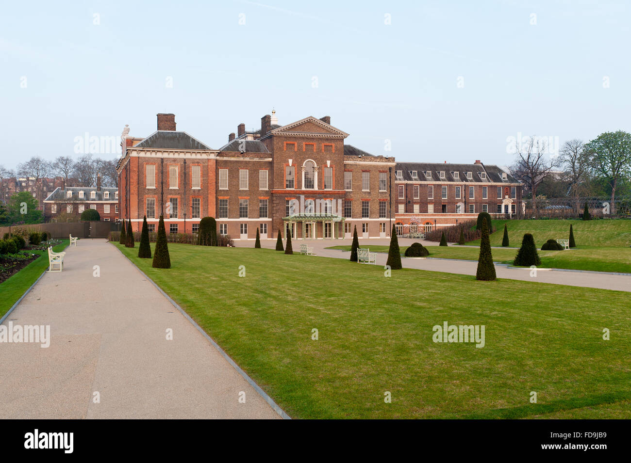 Rasenflächen äußere des Kensington Palace, London, UK Stockfoto