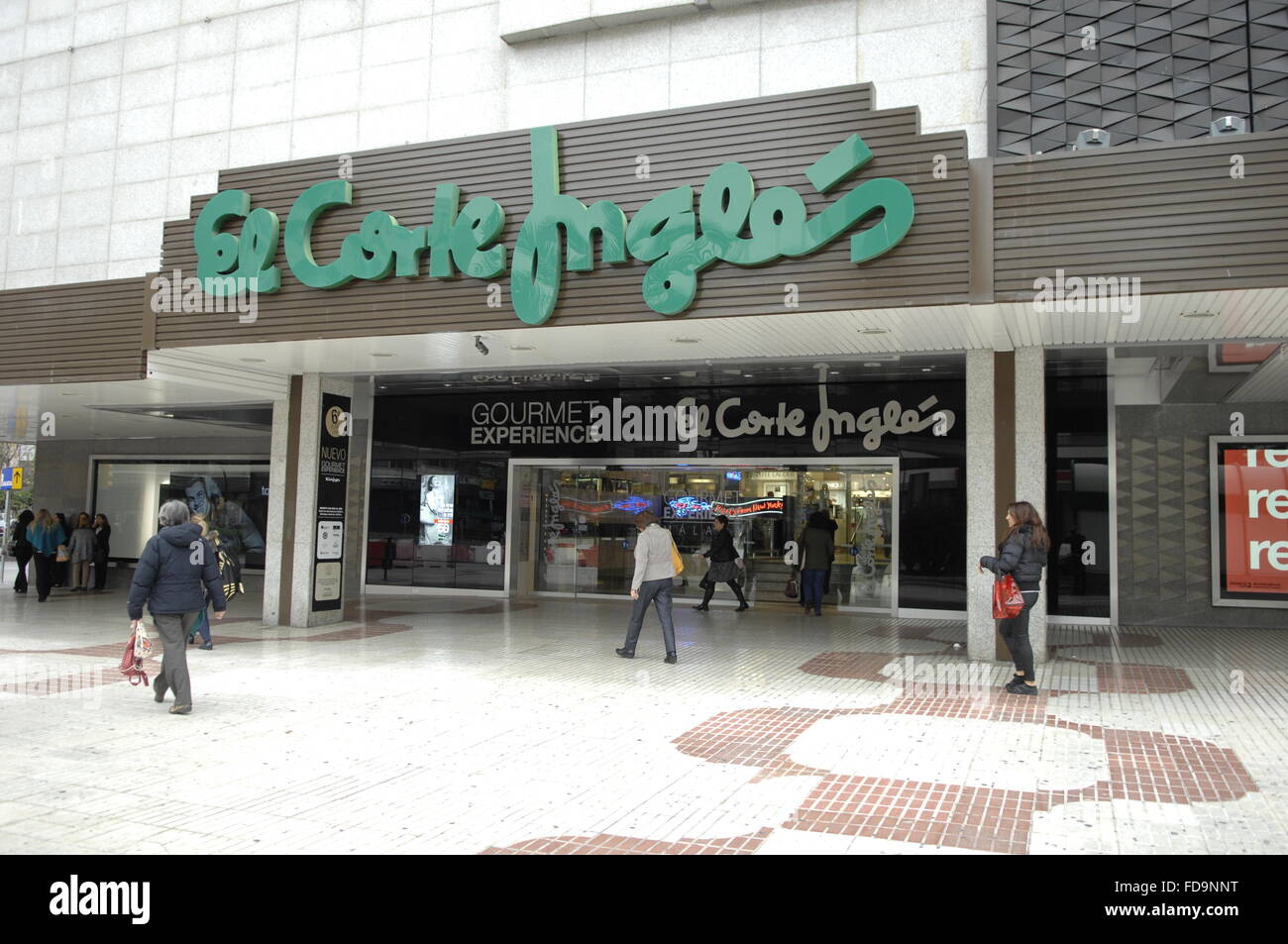 El Corte Inglés S.A., mit Sitz in Madrid, ist die größte Kaufhaus-Gruppe in Europa und zählt vierte weltweit. Stockfoto