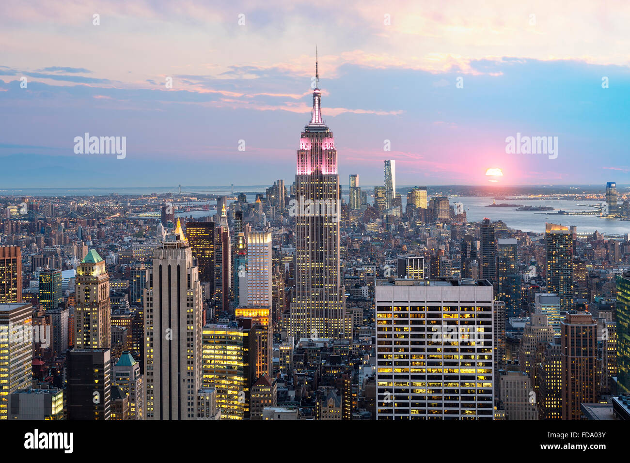 New York City Skyline mit Empire State Building Stockfoto