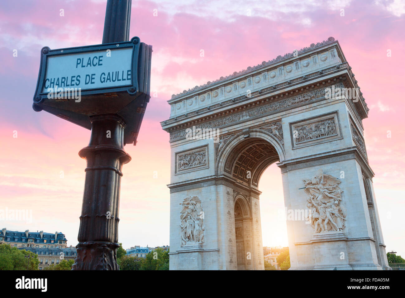 Paris, Arc de Triomphe bei Sonnenuntergang Stockfoto