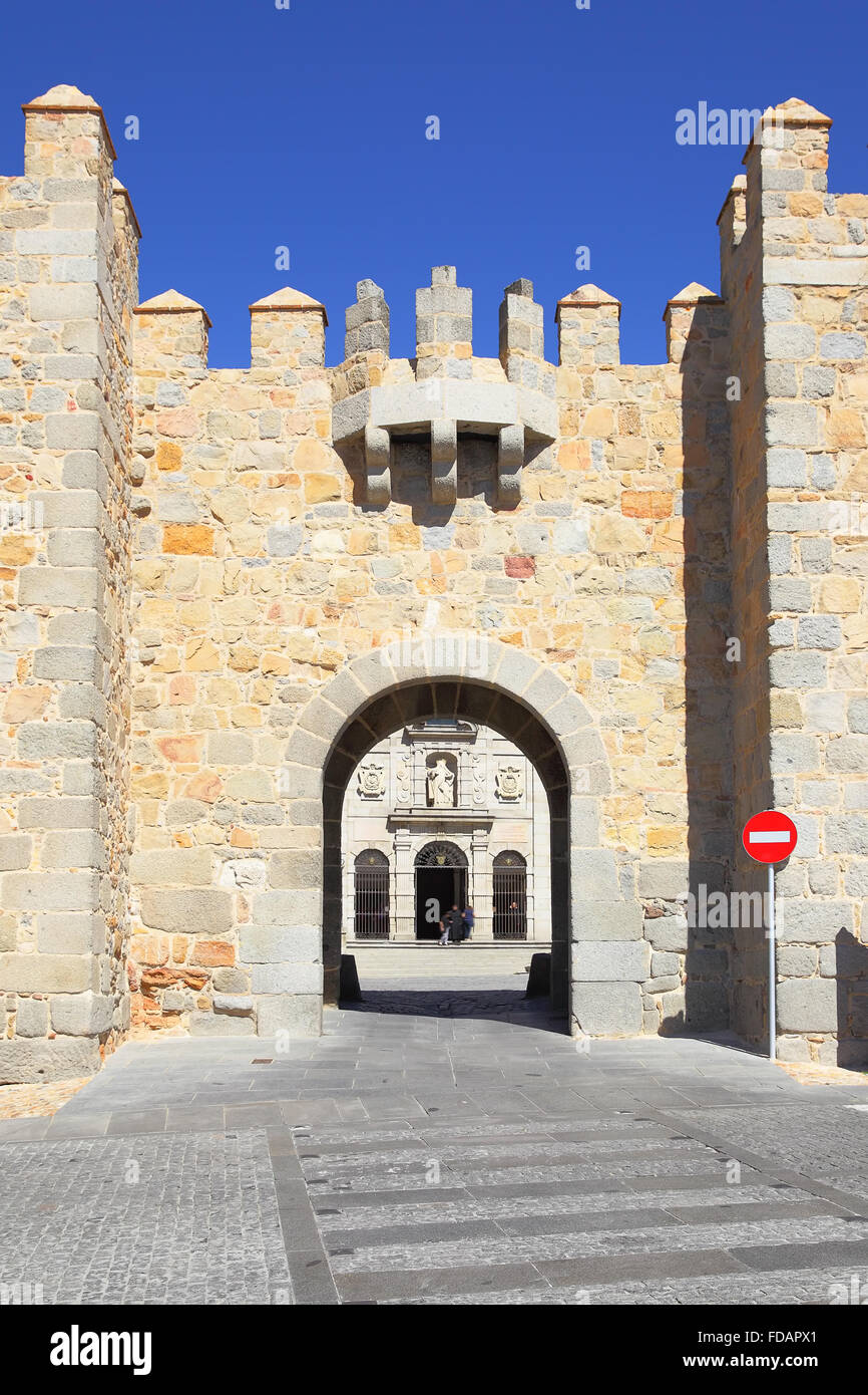 Tor von Avila, Spanien (Puerta De La Santa) Stockfoto
