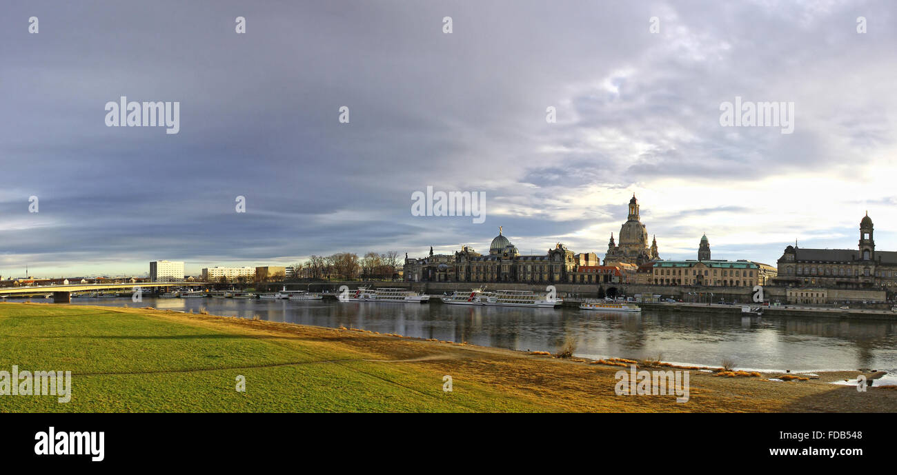 Panorama Skyline Blick auf Dresden City, Deutschland Stockfoto