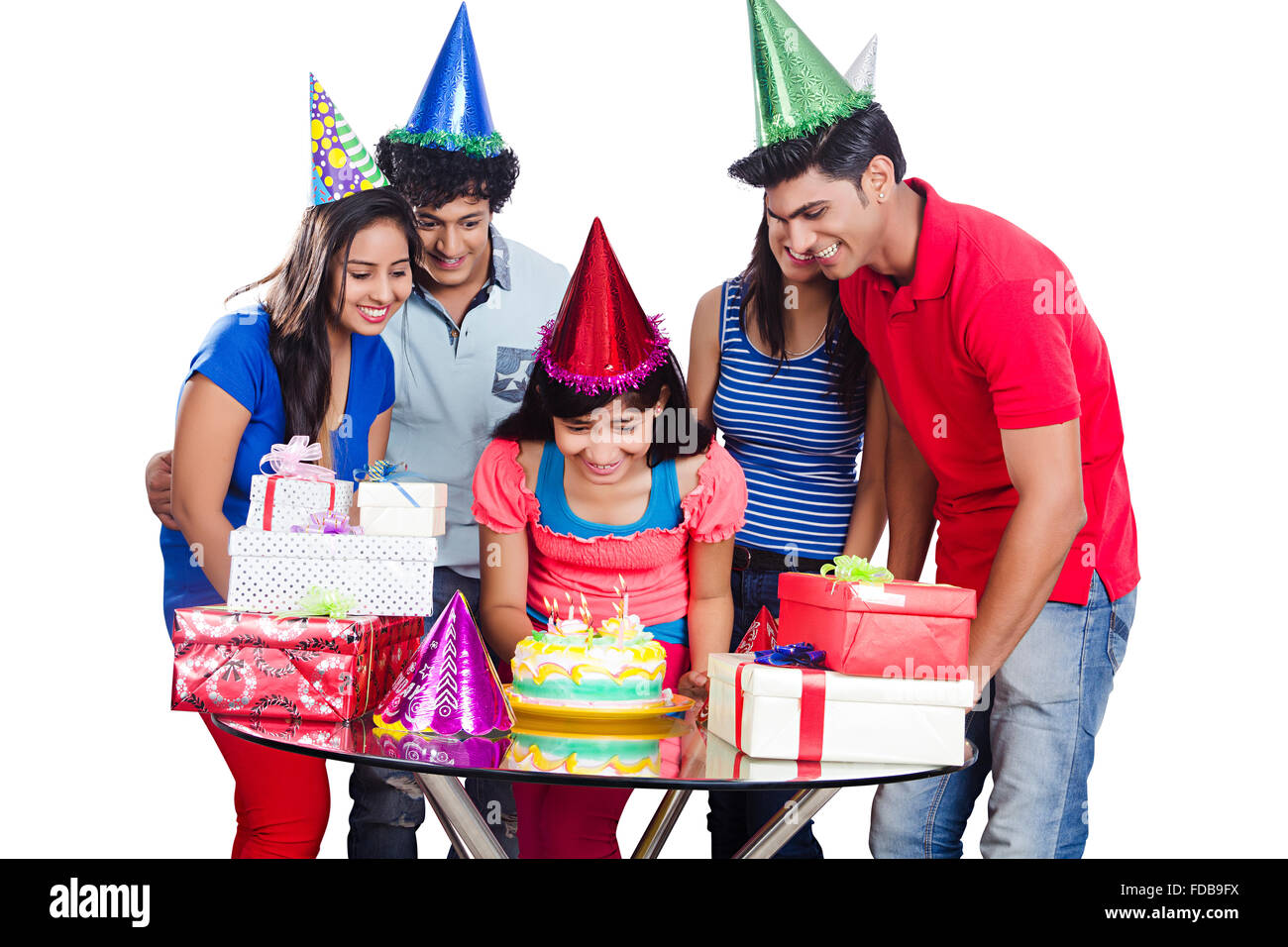 Gruppe Jugendlicher Freunde Geburtstag Feiern Stockfoto