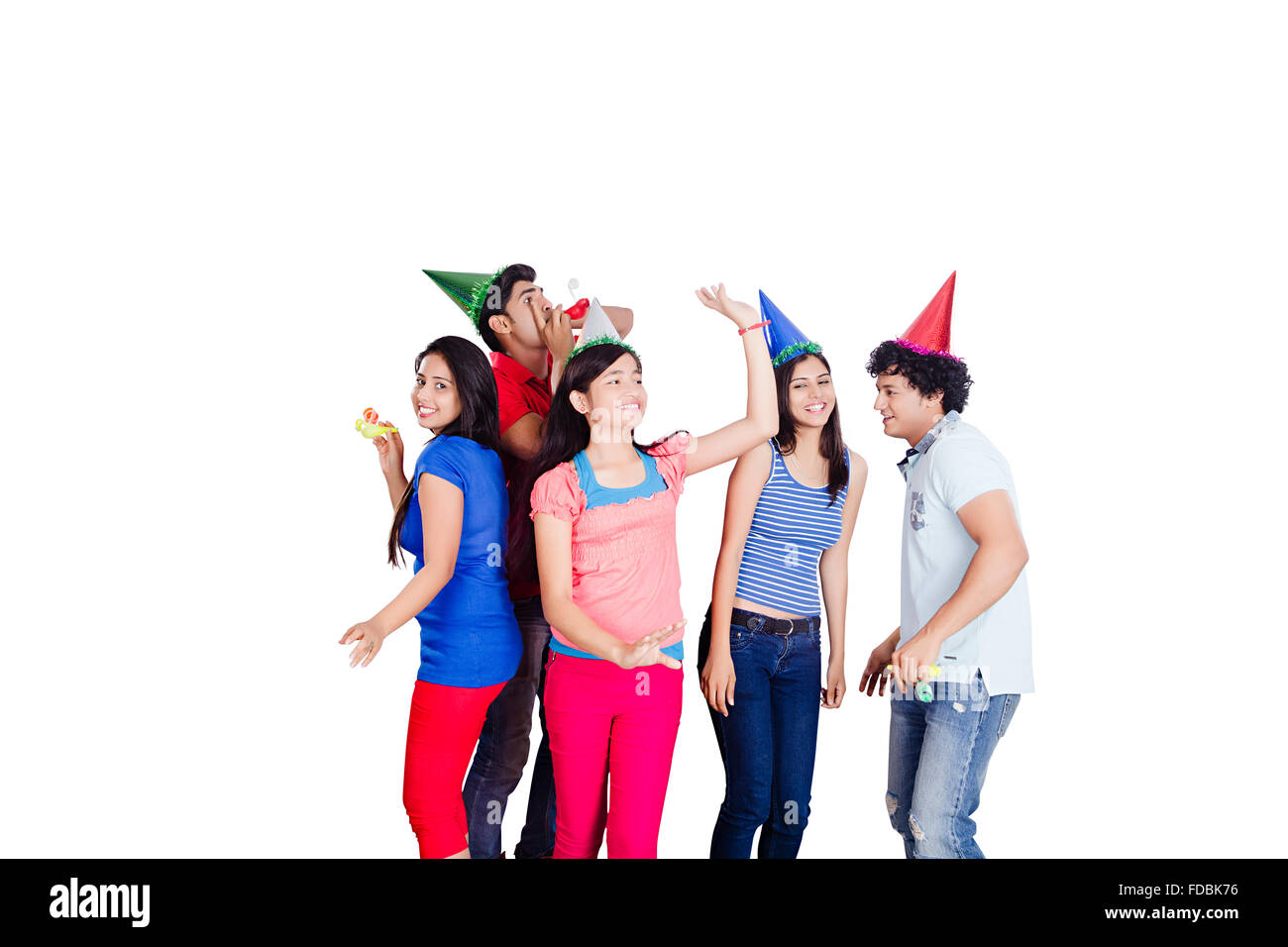 Gruppe Jugendlicher Freunde Geburtstag feiern Tanzen genießen Stockfoto