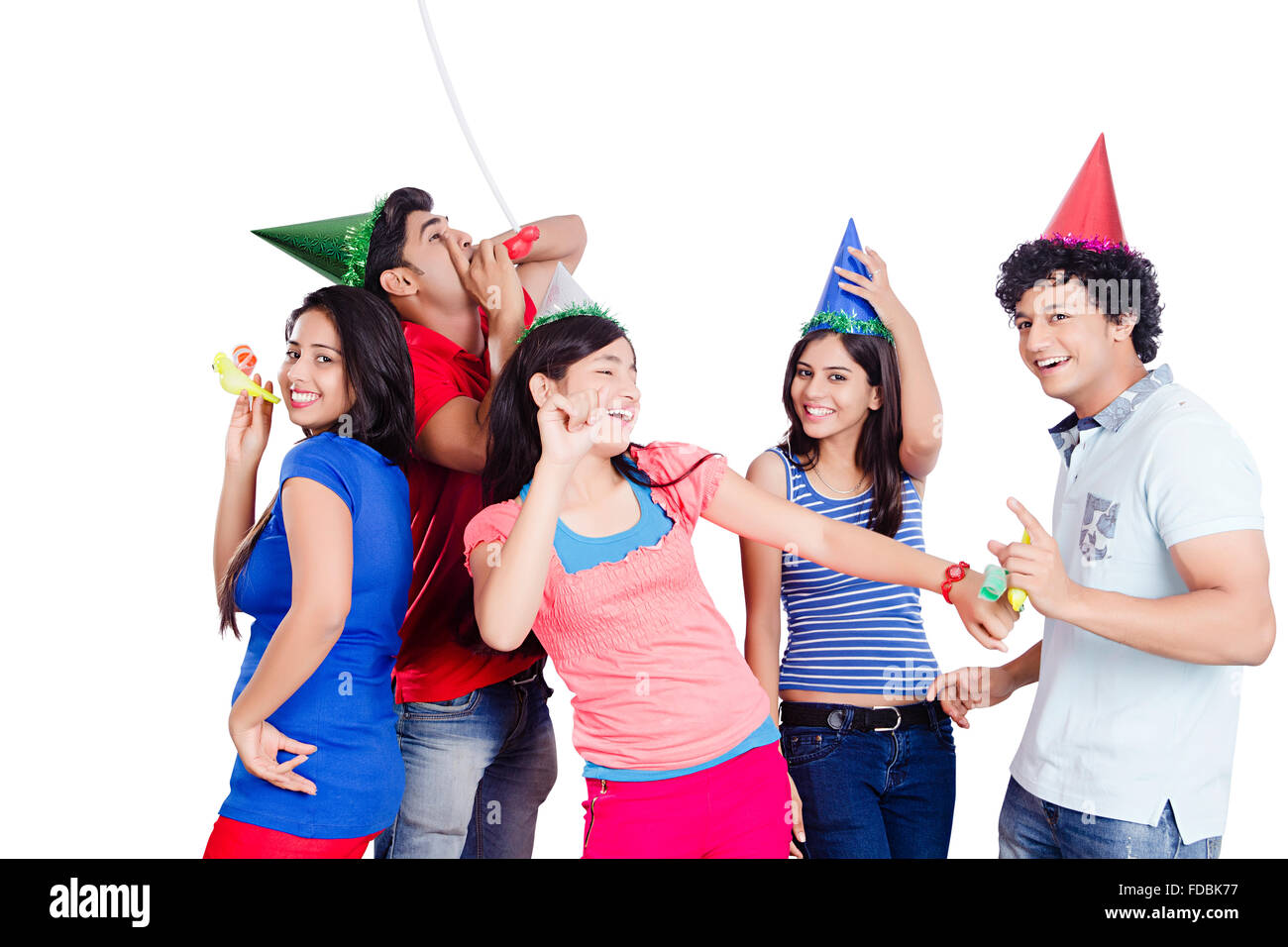 Gruppe Jugendlicher Freunde Geburtstag feiern Tanzen genießen Stockfoto