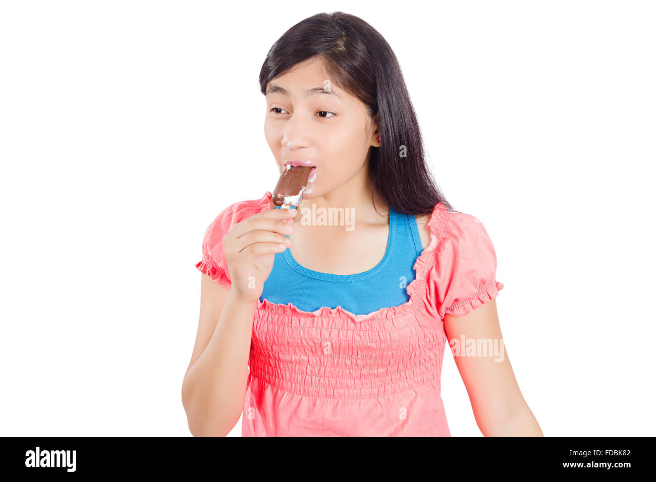 1 Teenager Mädchen Essen leckeres Eis Stockfoto