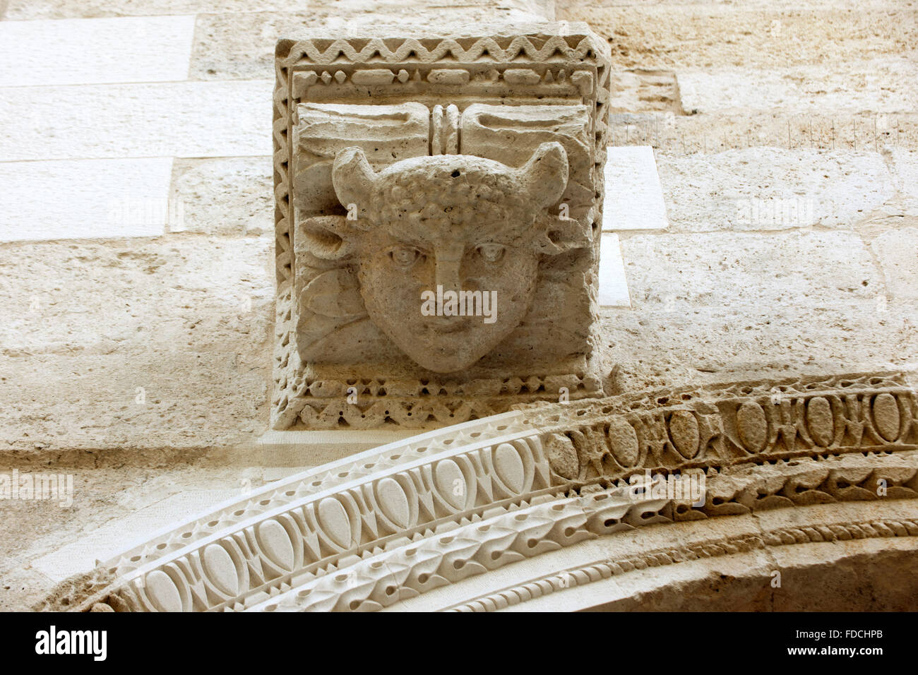Fernsehreihe, Dalmatien, Split, Relief an der Porta Aurea Stockfoto
