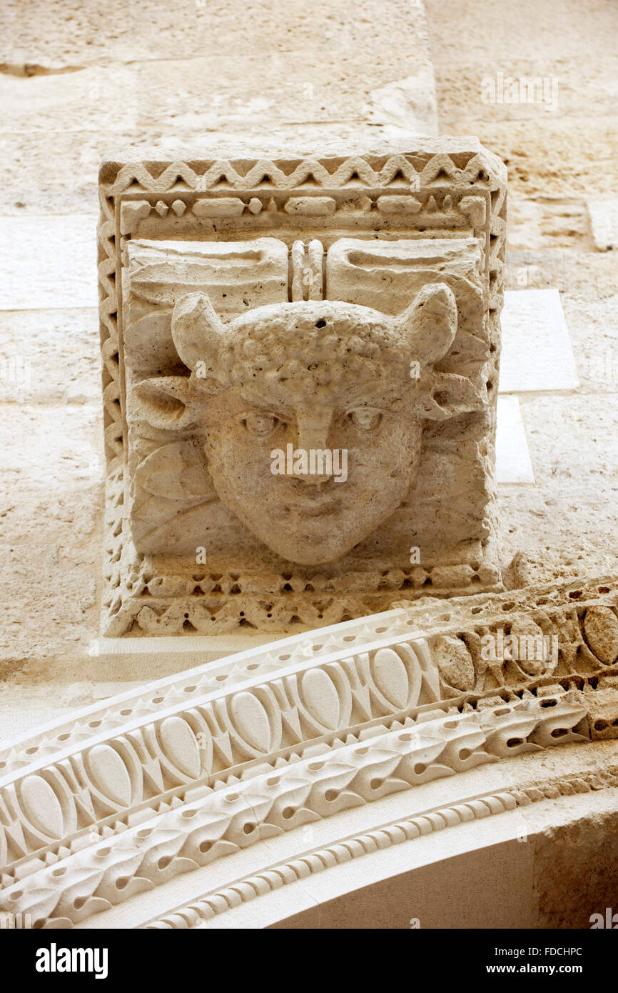 Fernsehreihe, Dalmatien, Split, Relief an der Porta Aurea Stockfoto