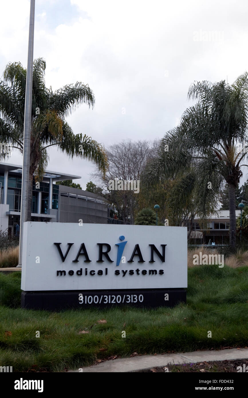 Ein Zeichen werden am Sitz der Varian Medical Systems in Palo Alto, Kalifornien gesehen. Stockfoto