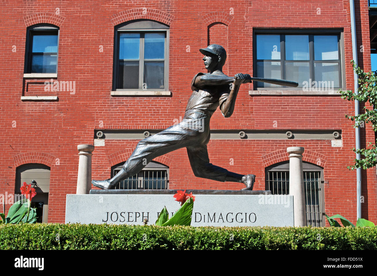 Chicago, Illinois, Vereinigte Staaten von Amerika: die Statue von Baseballspieler Joe DiMaggio (1914-1999) in Little Italy Nachbarschaft Stockfoto