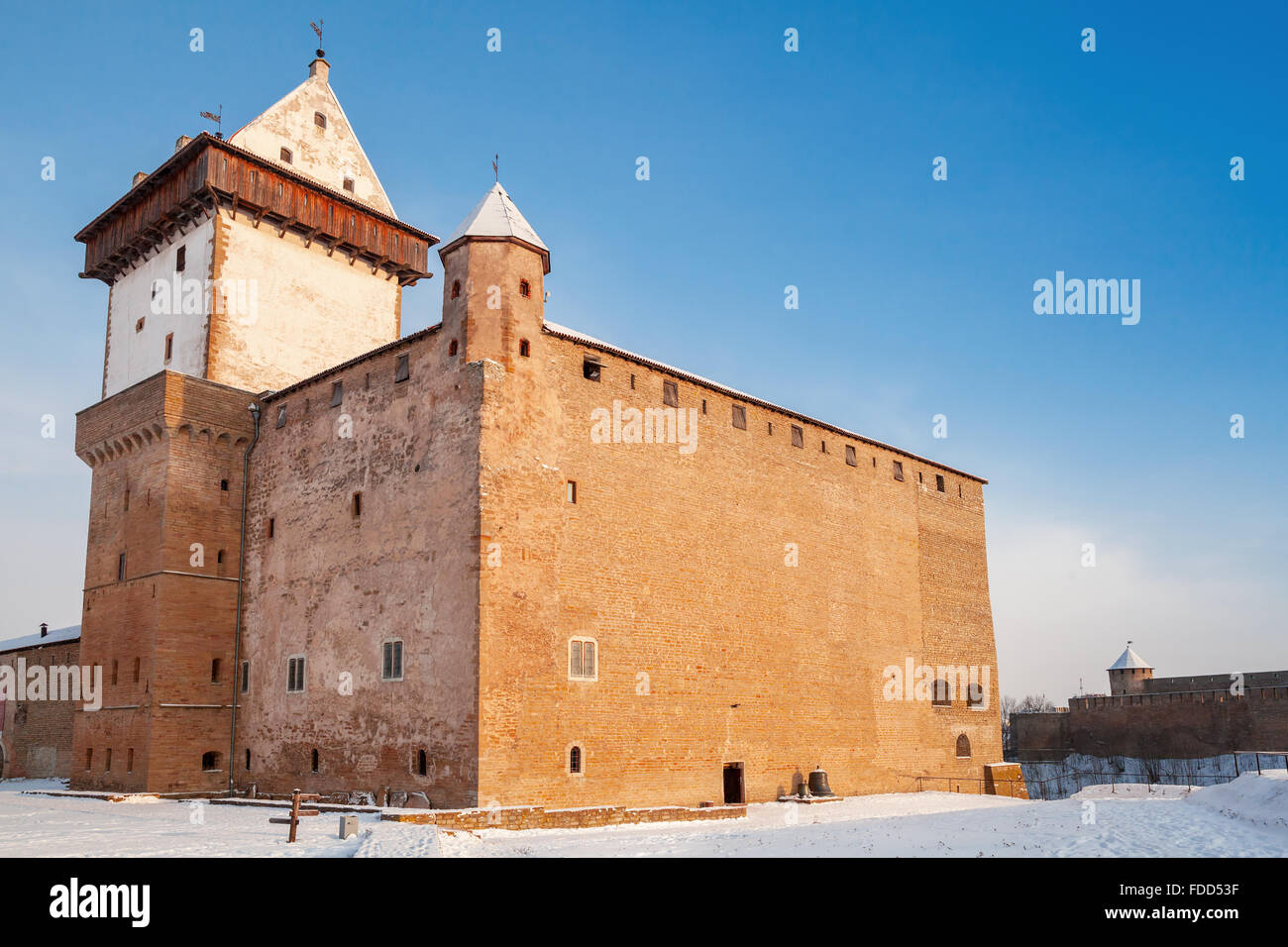 Herman Burg oder Hermanni Linnus in Narva. Estland. Wintersaison Stockfoto