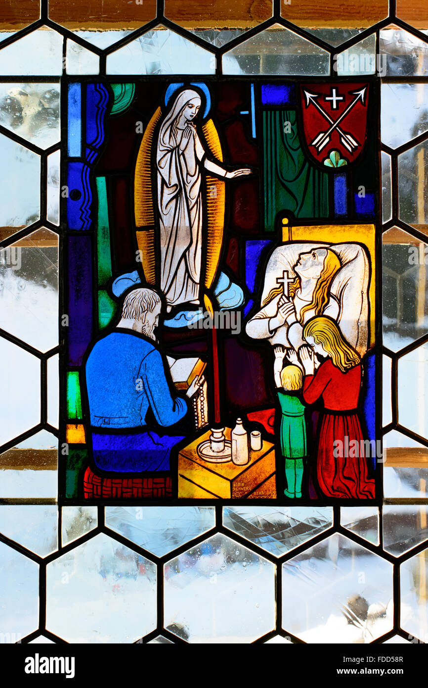 Buntglas Kirchenfenster Stockfoto