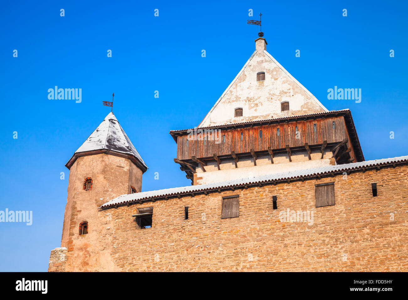 Turm und Mauern des Schlosses Herman in Narva. Estland Stockfoto
