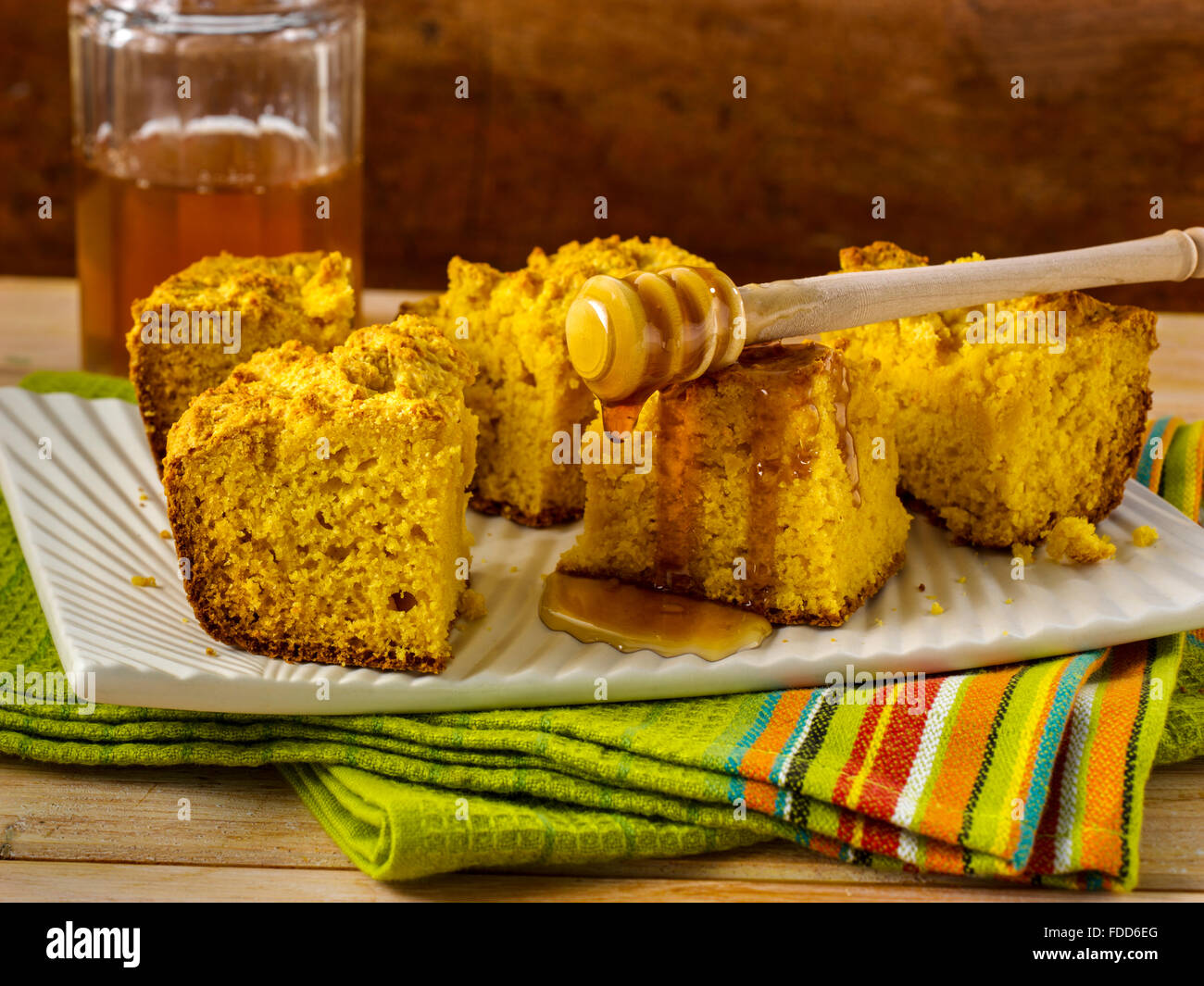 Honig-Buttermilch-Maisbrot Stockfoto