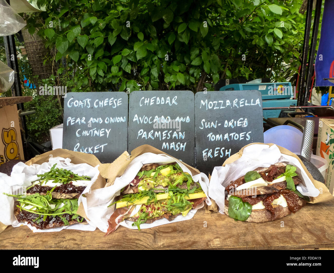 Sandwiches zum Verkauf auf Markt in london Stockfoto