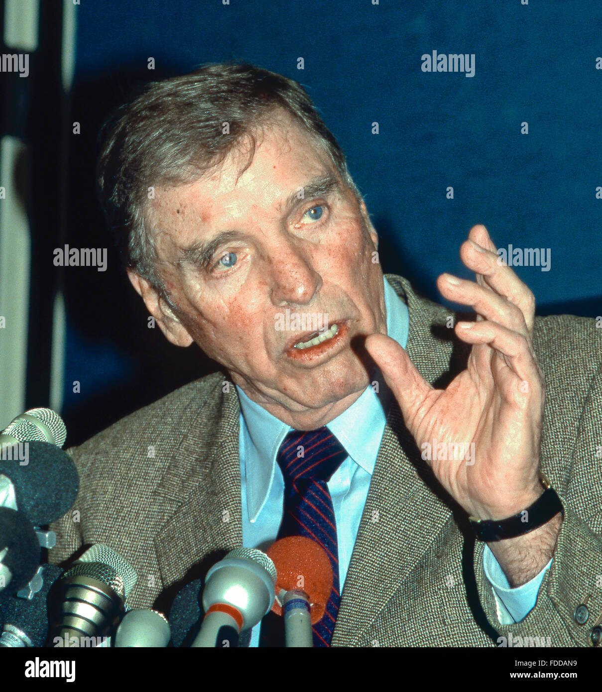 Washington, DC, USA, 15. März 1989 Burt Lancaster auf dem National Presseclub in Washington, DC. Pressekonferenz über die Einfärbung von Filmen Credit: Mark Reinstein Stockfoto