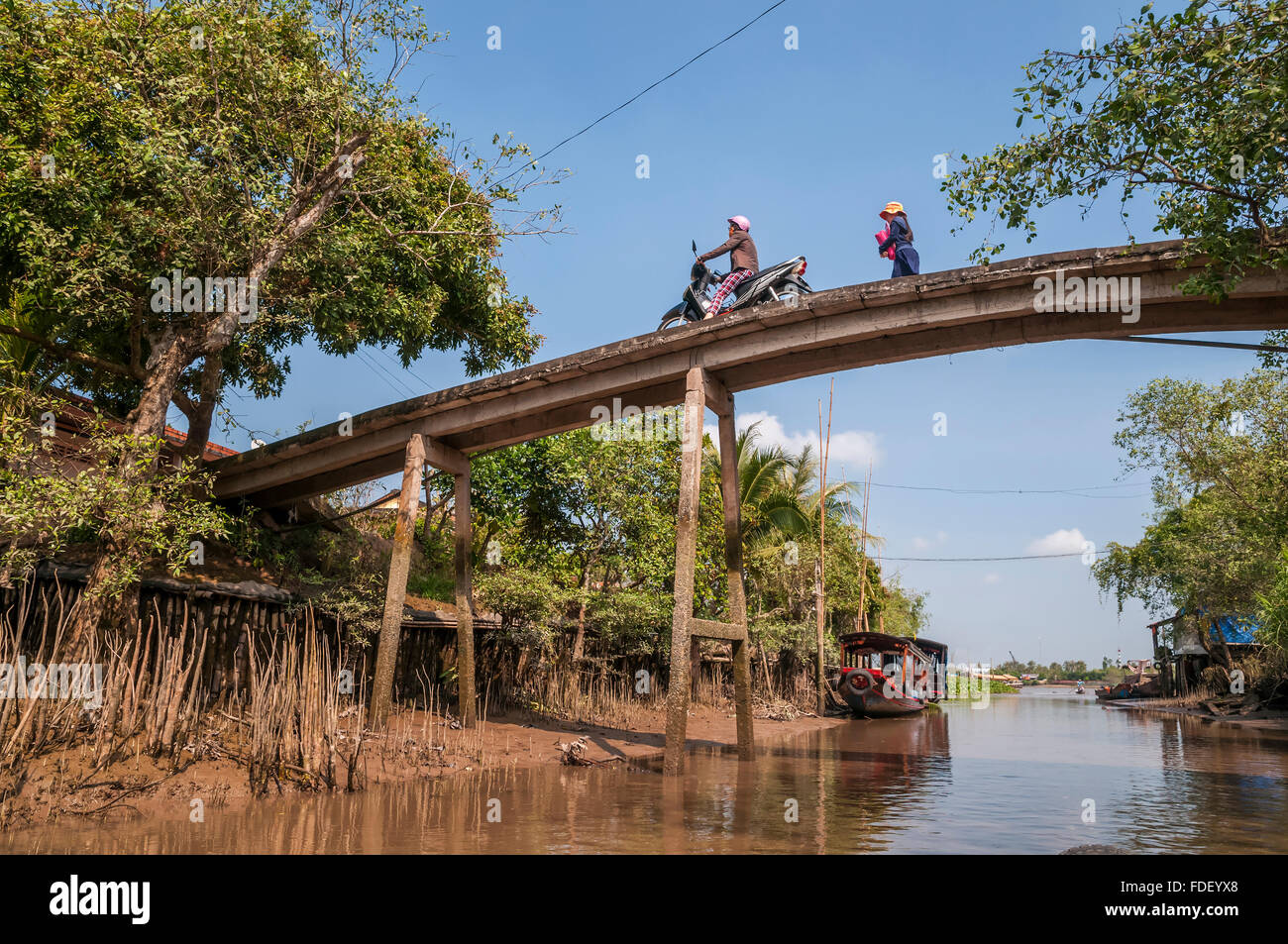 Vietnam. Vietnam. Ost-Asien. Mekong Delta Motorradfahrer Stockfoto