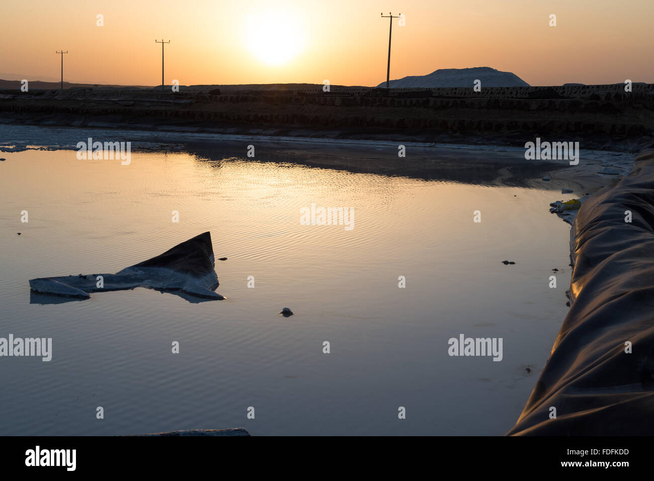 Sonnenuntergang Szenen über das Salz trocknen Teiche bei Afrera in der Ferne Depression von Äthiopien Stockfoto