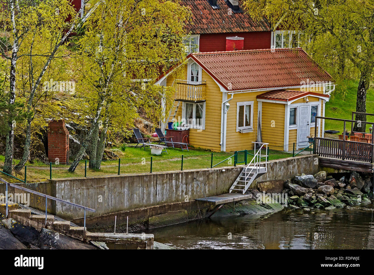 Ein Haus auf der Fluss-Stockholm-Schweden Stockfoto