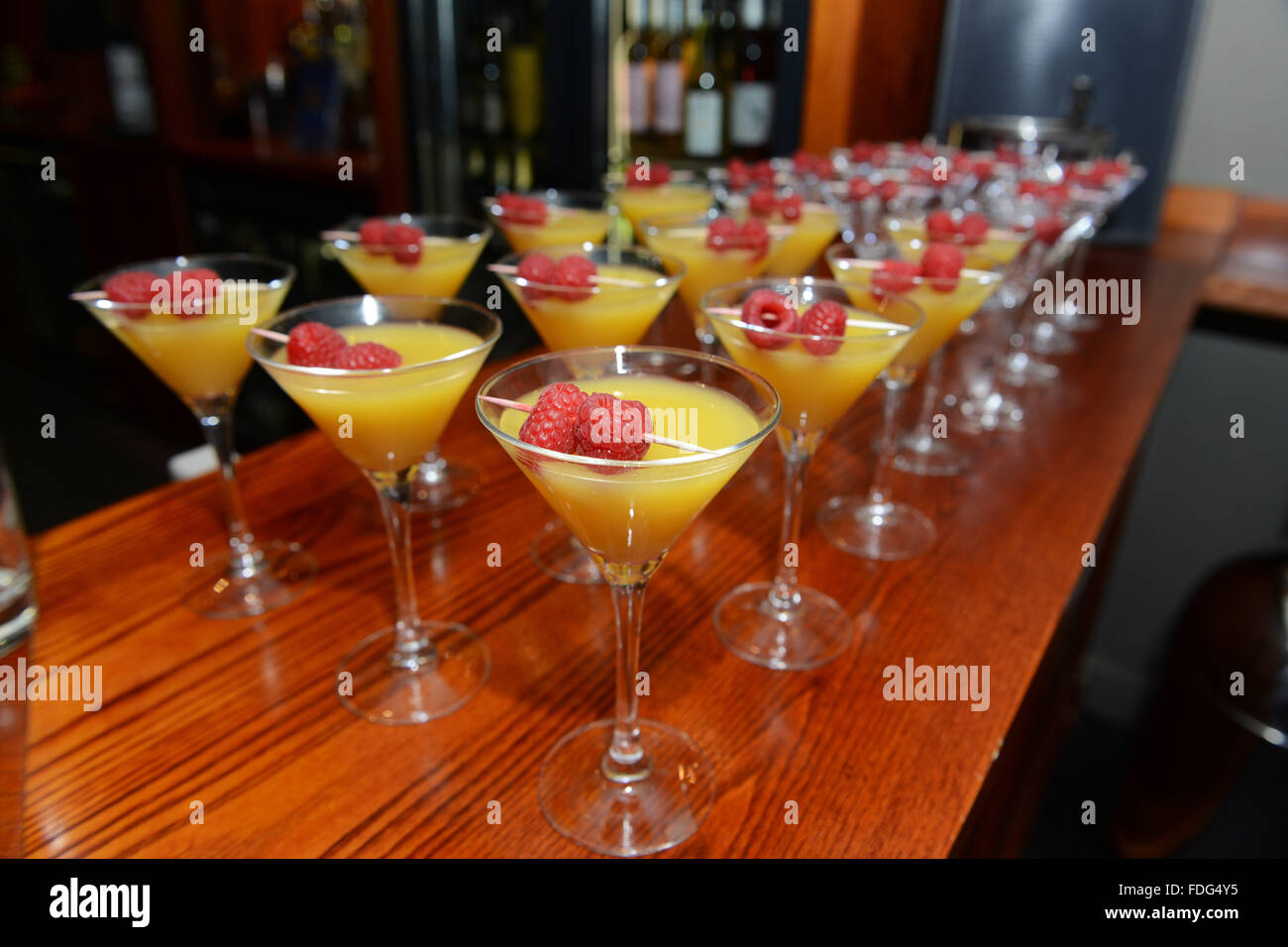 Cocktail Cocktails Getränk Gläser party Stockfoto