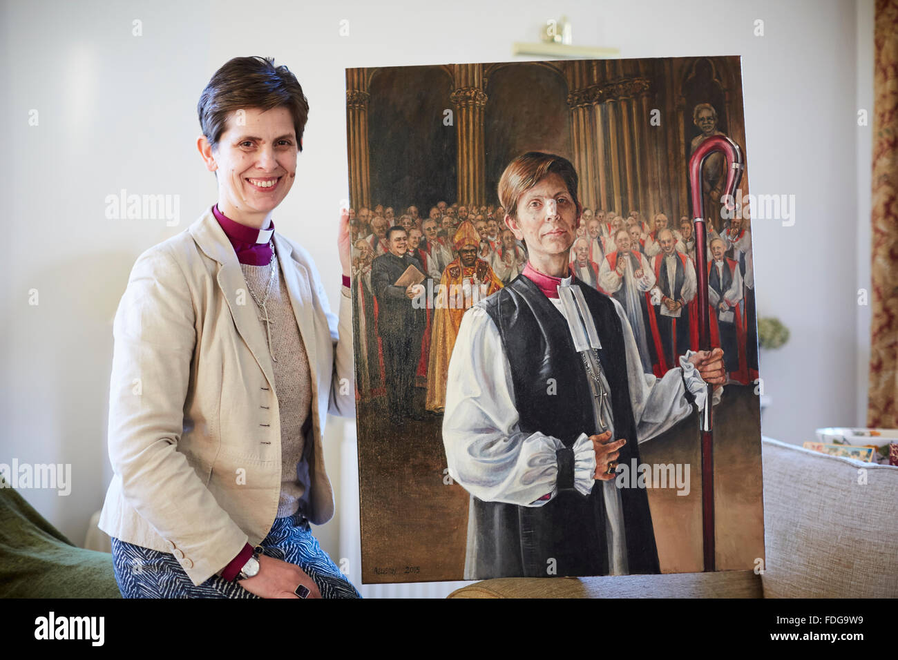 Libby Lane, Kirche Englands Bischof von Stockport Künstler Kunstwerk kreativ Kunst malte Porträt von Jane Allison Künstler im Besitz Stockfoto