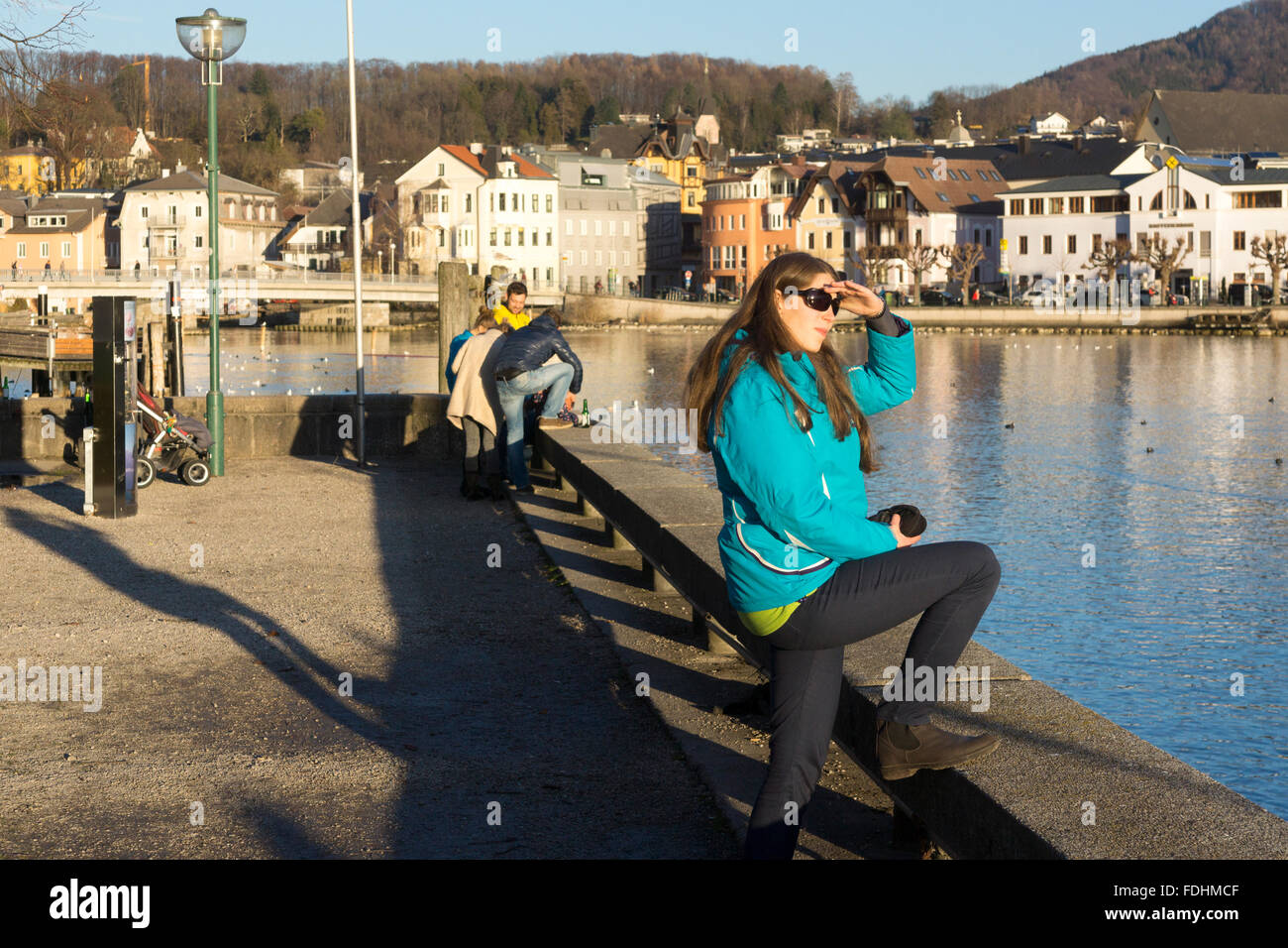 Ein Tourist Blick über den Traunsee in Gmunden, Oberösterreich Stockfoto