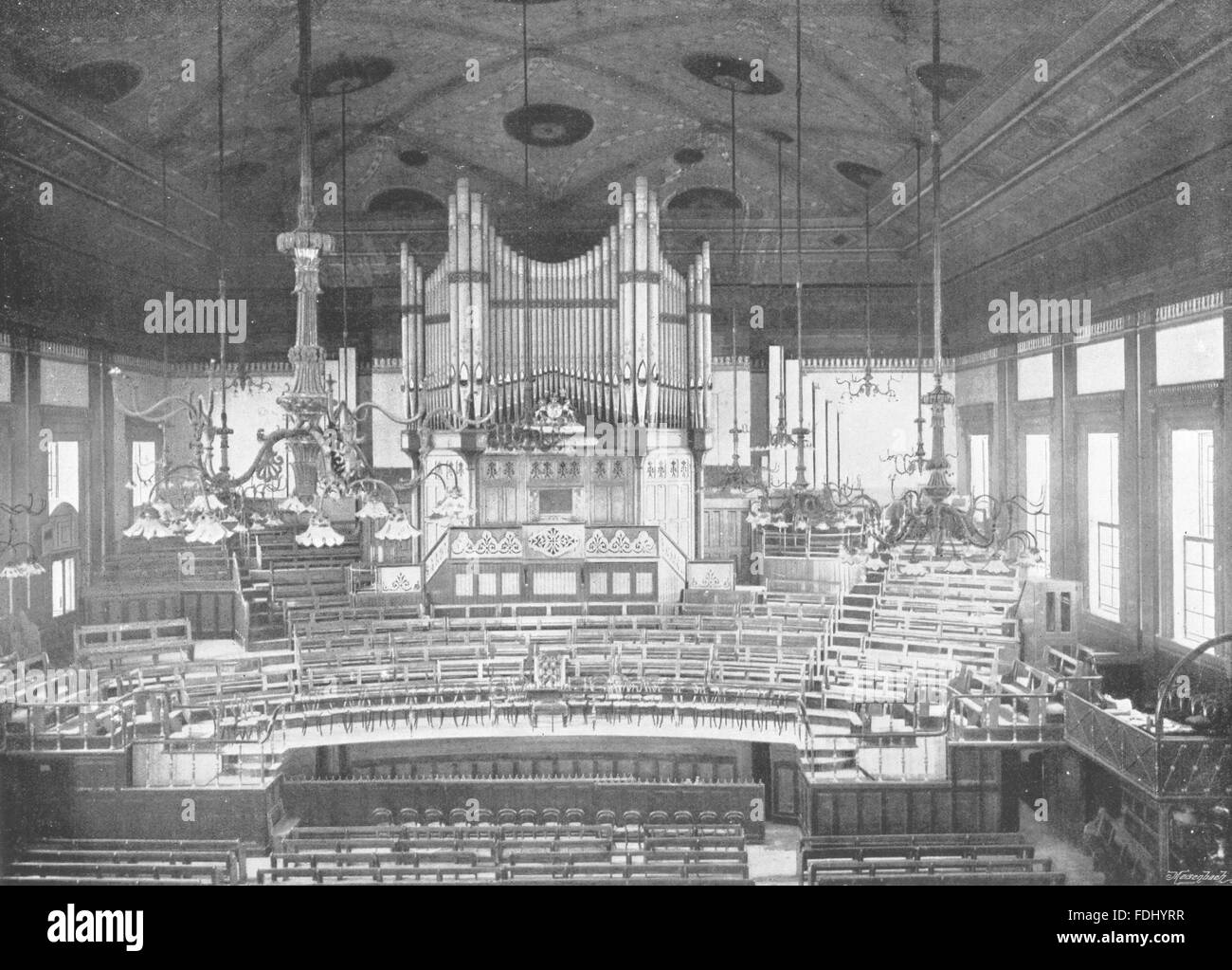 LONDON: Exeter Hall-Interieur der großen Halle, antique print 1896 Stockfoto