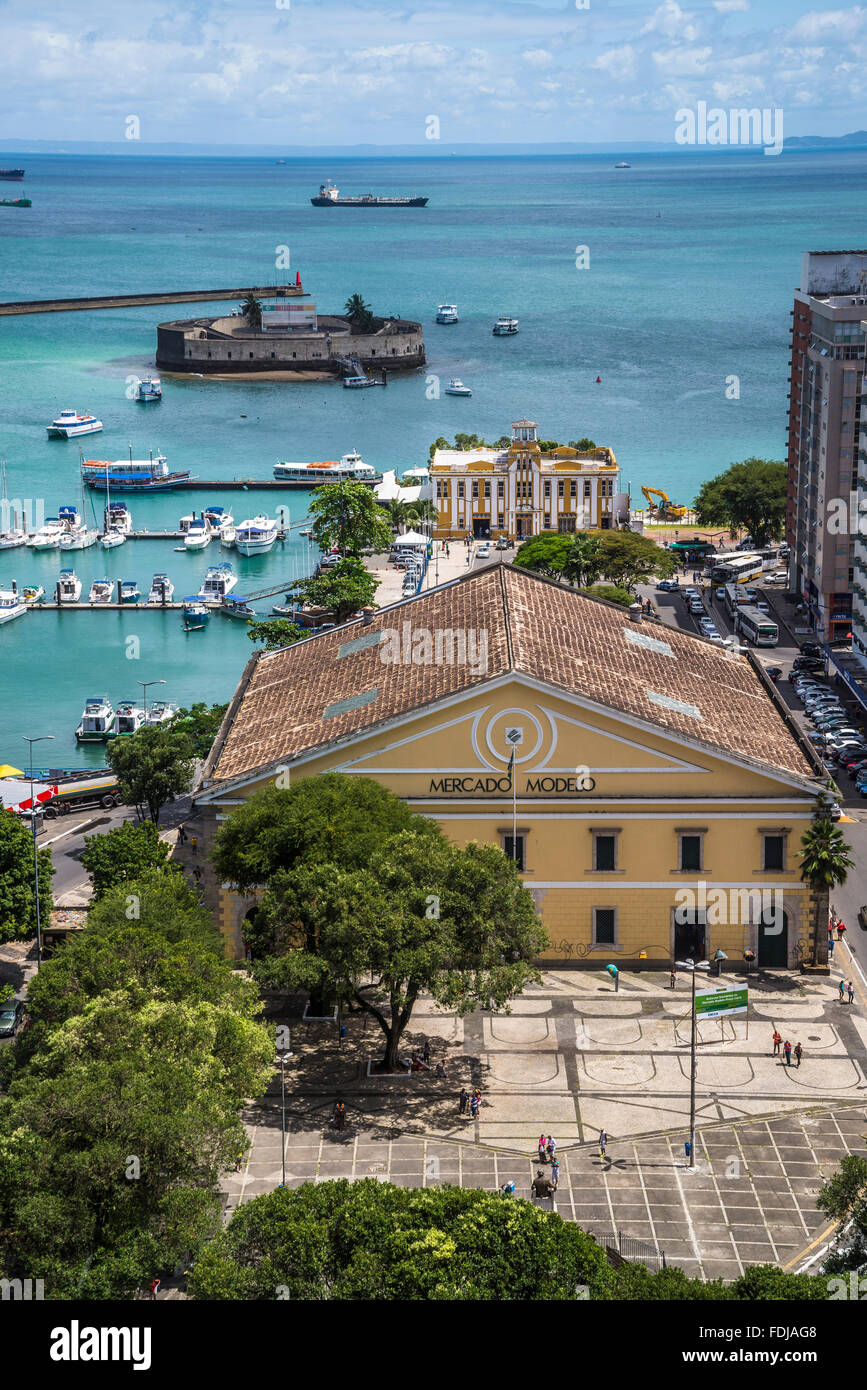 Ansicht des Mercado Modelo aus Elevador Lacerda, Salvador, Bahia, Brasilien Stockfoto