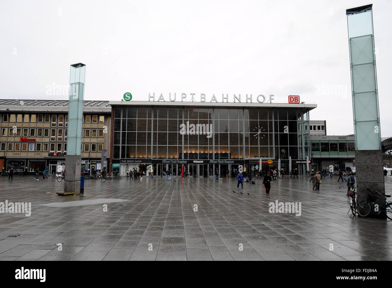 Blick auf den Hauptbahnhof in Köln, 31. Januar 2016. Foto: Horst Galuschka/Dpa - NO-Draht-Dienst- Stockfoto