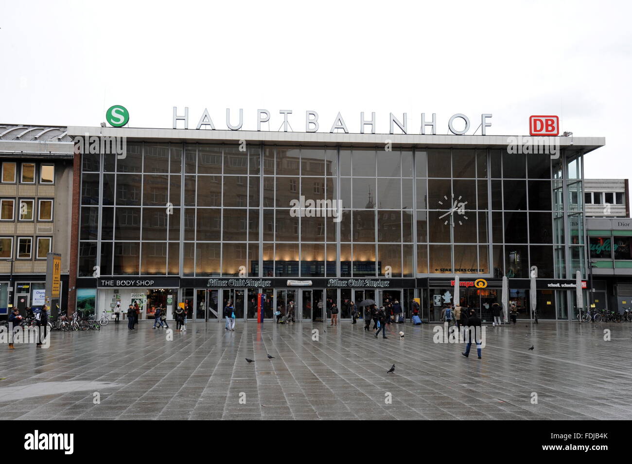 Blick auf den Hauptbahnhof in Köln, 31. Januar 2016. Foto: Horst Galuschka/Dpa - NO-Draht-Dienst- Stockfoto