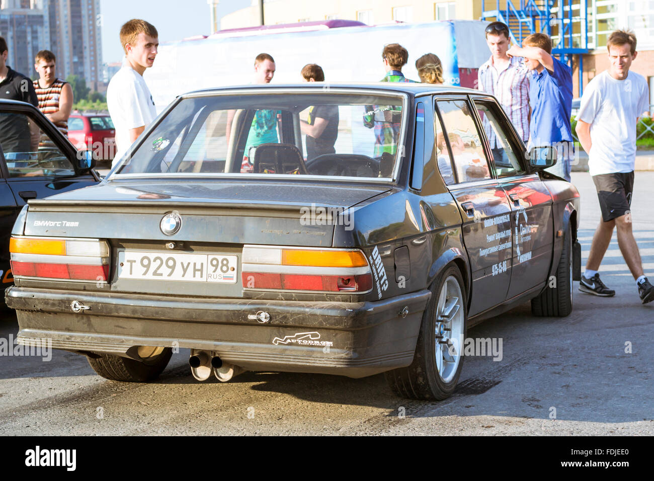 Sankt-PETERSBURG, Russland-3. August 2013: Altes Auto BMW 3er m3 auf der Tagung, Fans des Bayerischen Autoherstellers, Krestowskij Stockfoto