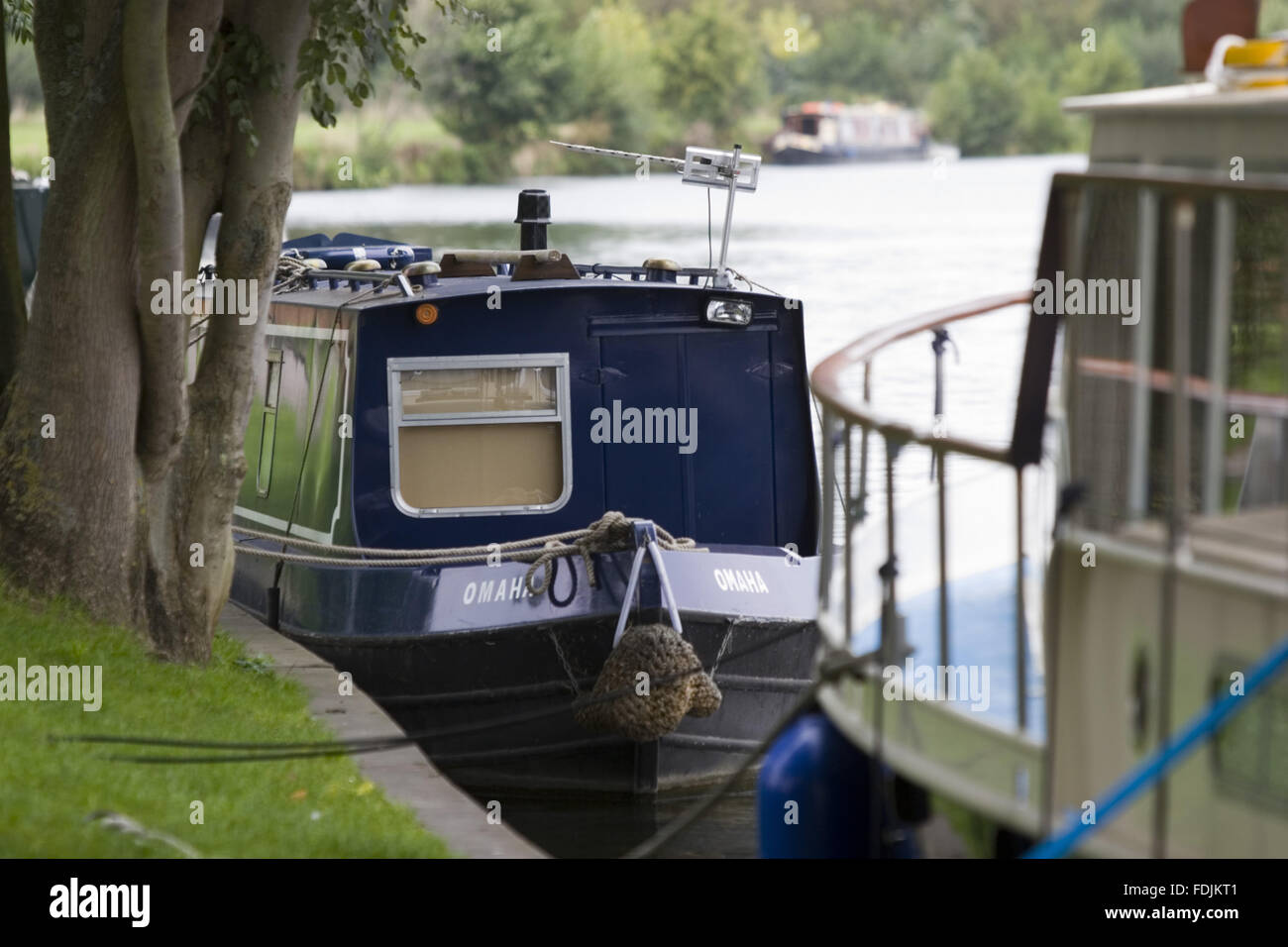 Boote vertäut an der Themse in Cookham, Berkshire. Stockfoto