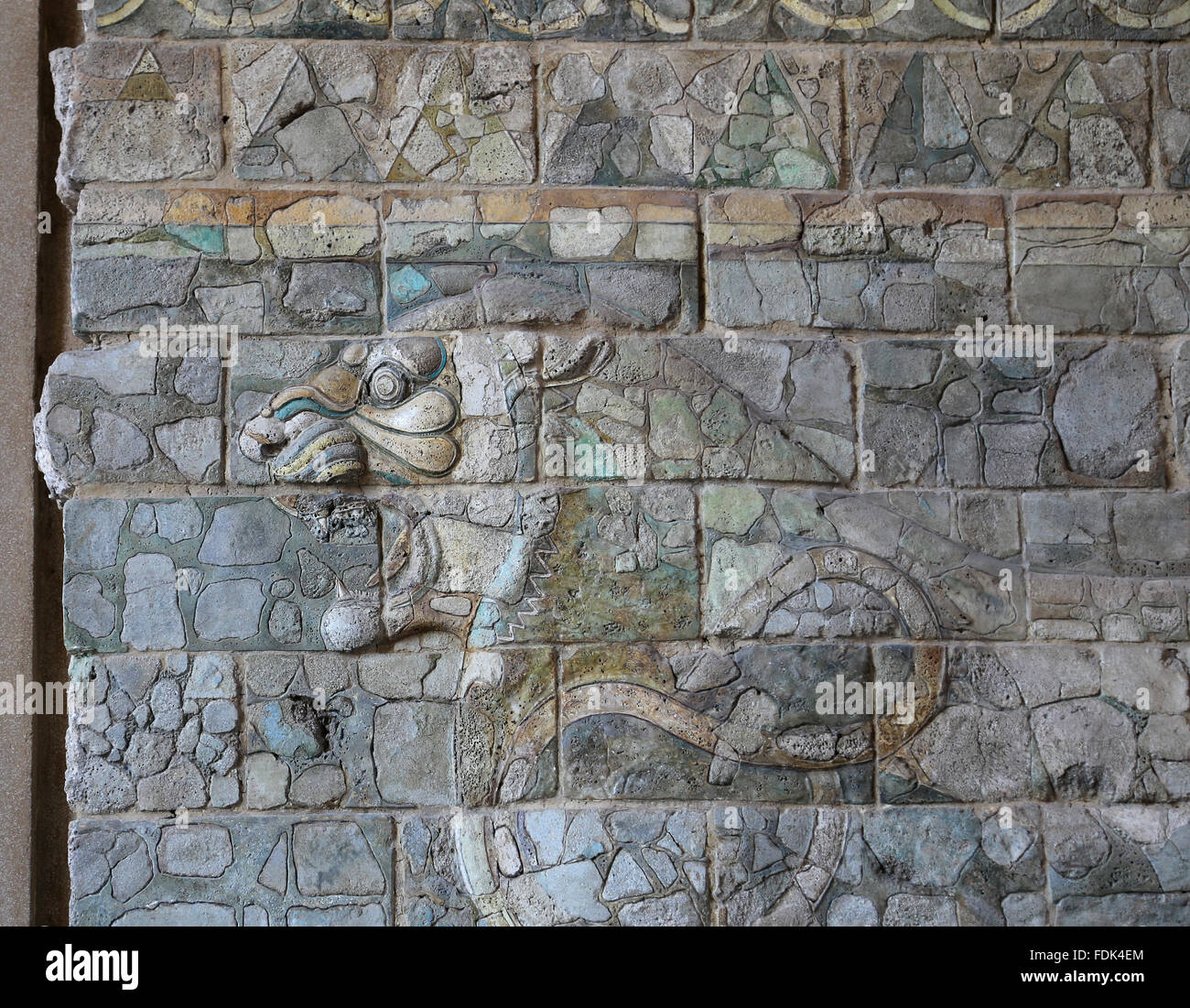 Achaemenid-Reich. Persische Löwe von Darius der große aus dem Susa-Palast. 510 V. CHR.. Glasierte Ziegeln geformt. Iran. Louvre-Museum. Par Stockfoto