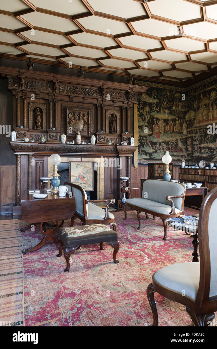 Der Gobelin Zimmer, Vyne, Hampshire. Die Chinoiserie-Wandteppiche in Wolle und Seide sind Englisch, Soho-Fabrik, 1720. Stockfoto