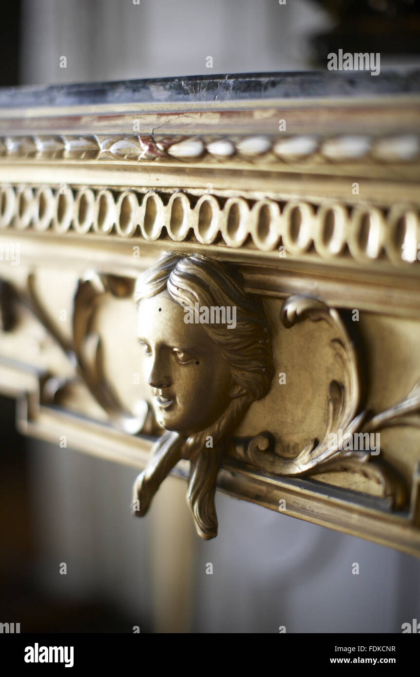 Detail der Bestandteil einer Tabelle im Ballsaal an Knole, Kent zu schließen. Stockfoto